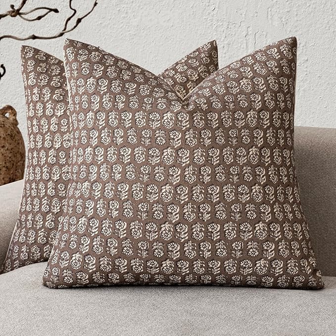 Foindtower Set of 2 Decorative Neutral Floral Print Throw Pillow Covers Vintage Accent Farmhouse Cushion Covers Boho Home Decor for Sofa Couch Chair Bedroom Living Room Outdoor,22×22 Inch,Brown