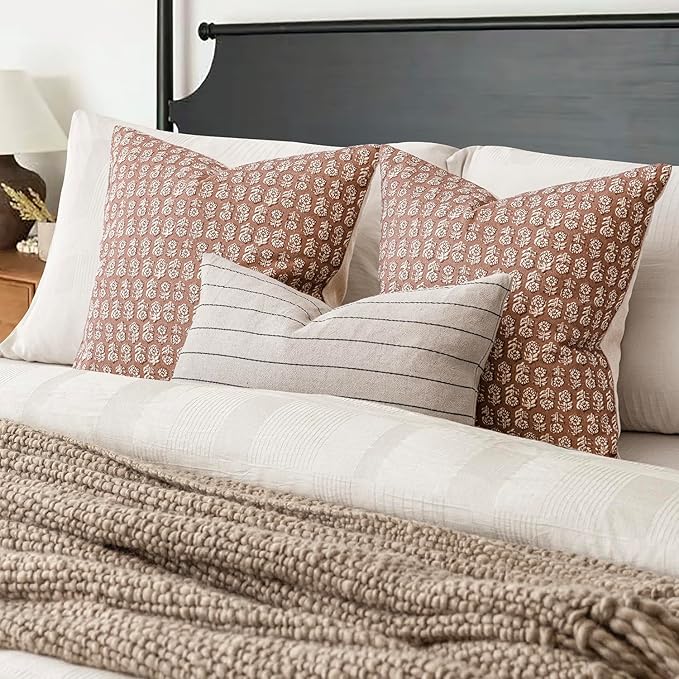 Foindtower Set of 2 Decorative Vintage Floral Print Throw Pillow Covers Neutral Farmhouse Cushion Covers Boho Home Decor for Sofa Couch Chair Bedroom Living Room Outdoor,20×20 Inch,Light Orange Brown