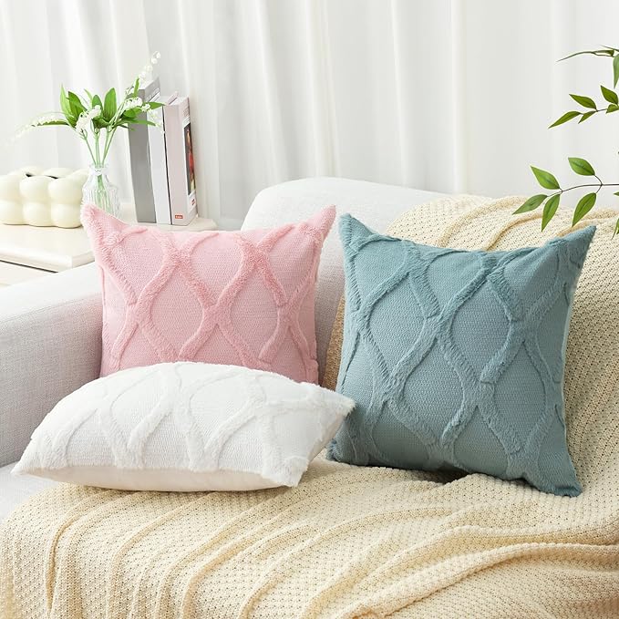 decorUhome Throw Pillow Covers 18x18 Inch Set of 2, Soft Plush Faux Fur Wool Light Pink Couch Pillow Covers, Decorative Neutral Pillow Cases for Bed Sofa Living Room Home Decor