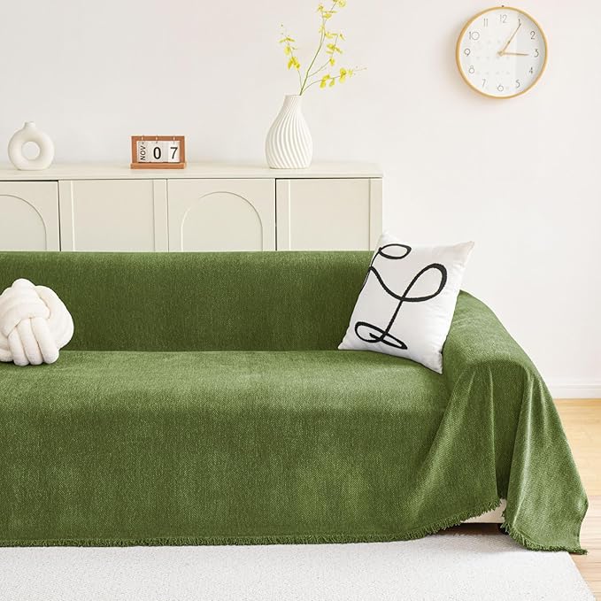 hyha Couch Cover for Dogs, Boho Sofa Covers for 3 Cushion Couch Washable, Chenille Sofa Slipcover for Pets, Soft Loveseat Sectional Couch Throw Blankets with Tassels (Green, 71x118 Inch)