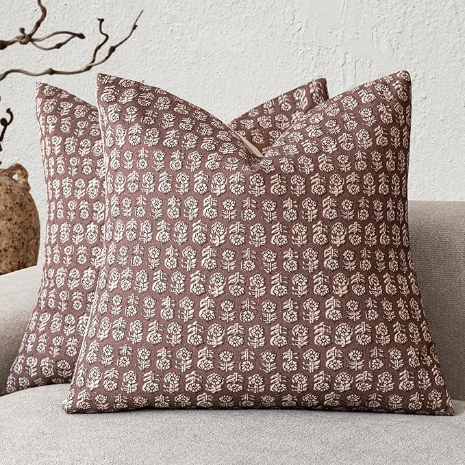 Foindtower Set of 2 Decorative Neutral Floral Print Throw Pillow Covers Vintage Accent Farmhouse Cushion Covers Boho Home Decor for Sofa Couch Chair Bedroom Living Room Outdoor,20×20 Inch,Wine Red