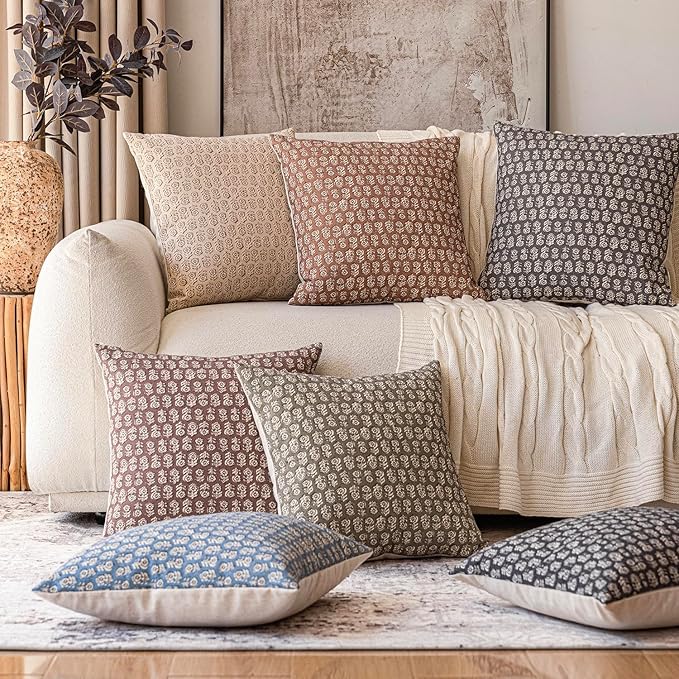 Foindtower Set of 2 Decorative Neutral Floral Print Throw Pillow Covers Vintage Accent Farmhouse Cushion Covers Boho Home Decor for Sofa Couch Chair Bedroom Living Room Outdoor,22×22 Inch,Ivory Beige