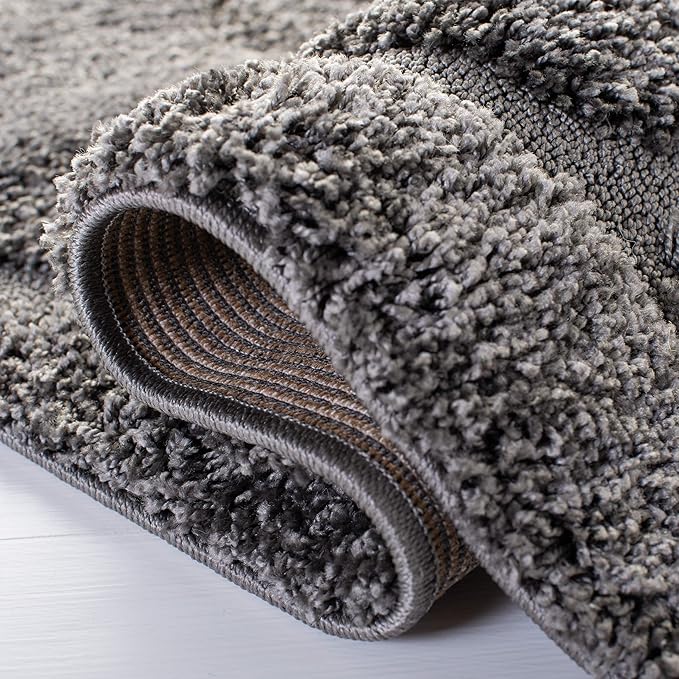 SAFAVIEH Florida Shag Collection Accent Rug - 4' x 6', Grey, Scroll Design, Non-Shedding & Easy Care, 1.2-inch Thick Ideal for High Traffic Areas in Entryway, Living Room, Bedroom (SG455-8013)